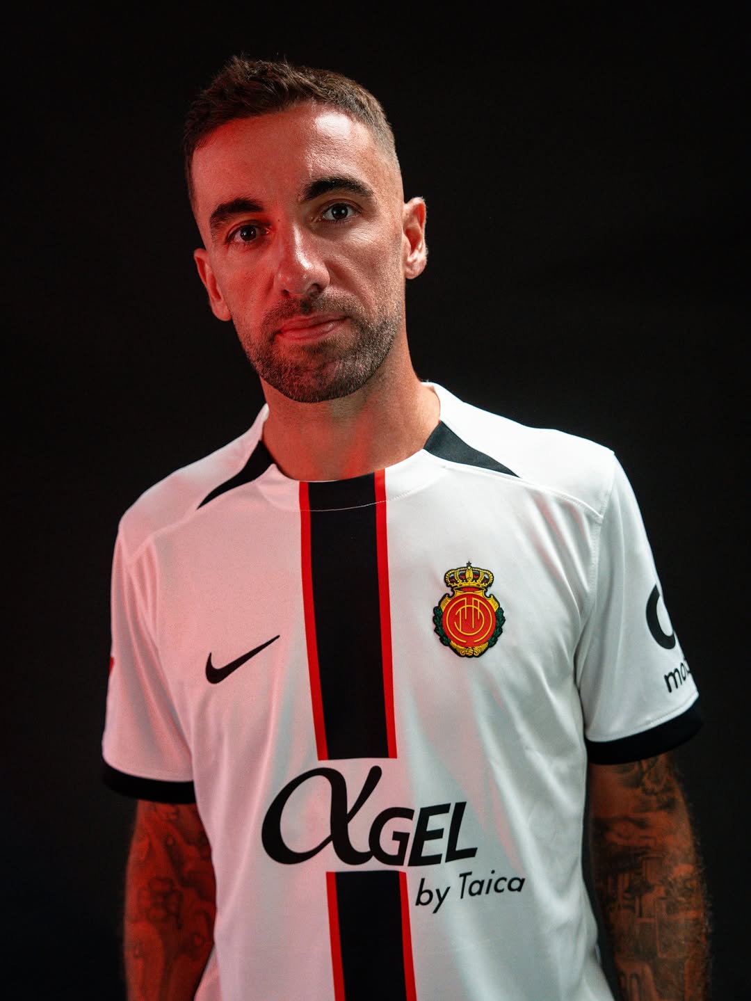 Dit zijn de RCD Mallorca voetbalshirts 2025-2026