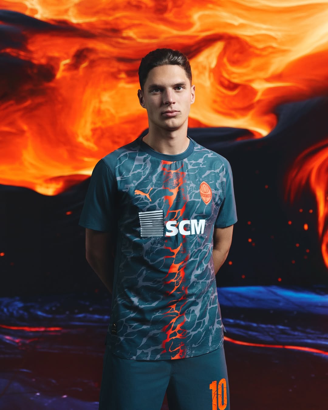 Dit zijn de Shakhtar Donetsk voetbalshirts 2025-2026