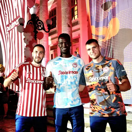Olympiakos voetbalshirts 2023-2024