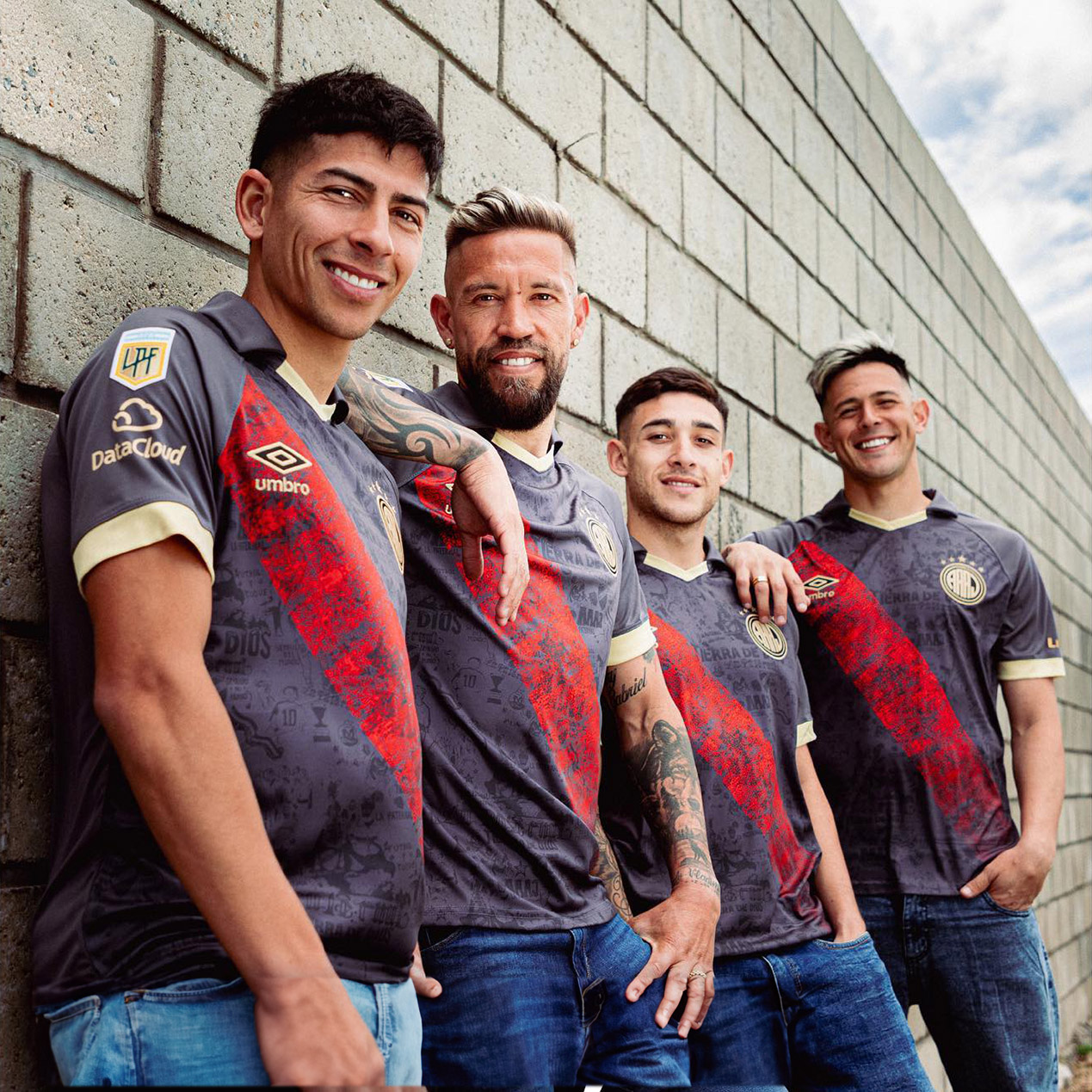 Argentinos Juniors voetbalshirts 2023-2024