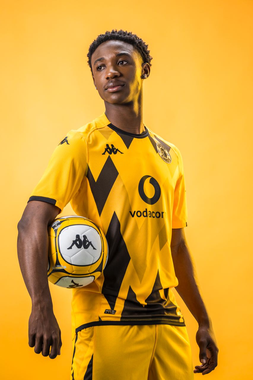 Kaizer Chiefs voetbalshirts 2023-2024