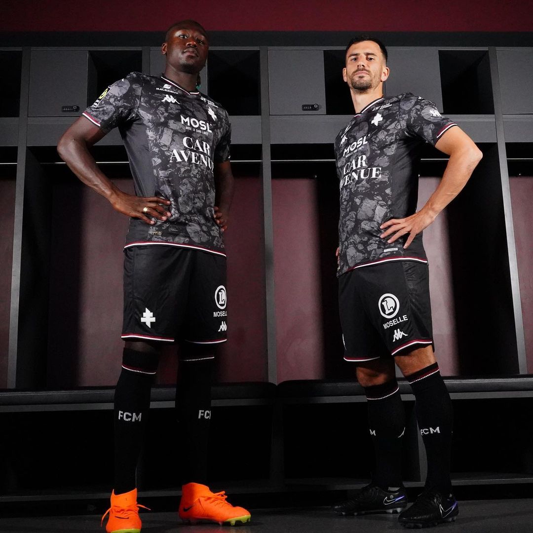 FC Metz Voetbalshirts 2023-2024