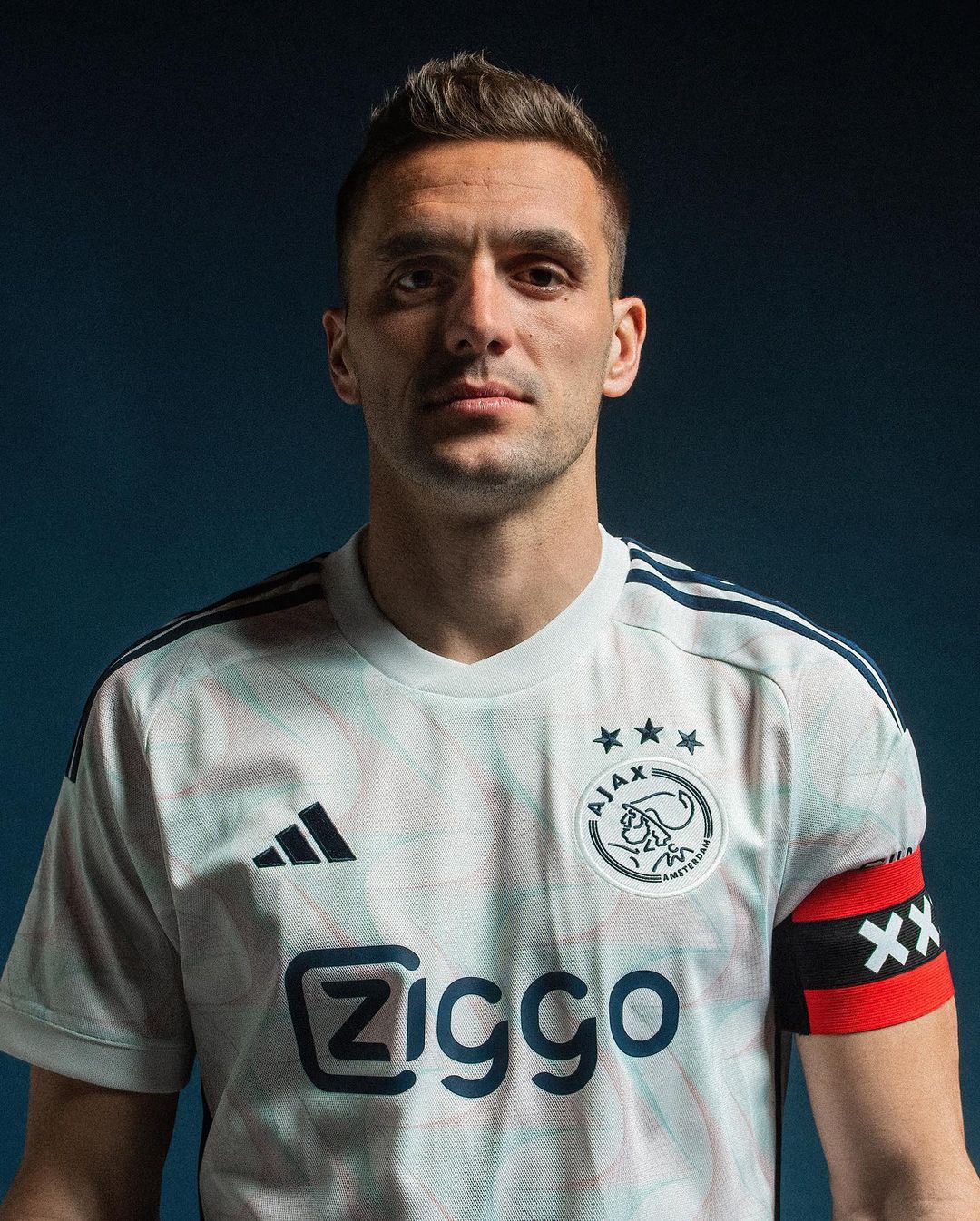 Ajax uitshirt 2023-2024 