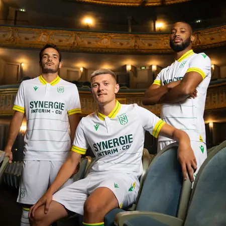 FC Nantes voetbalshirts 2023-2024