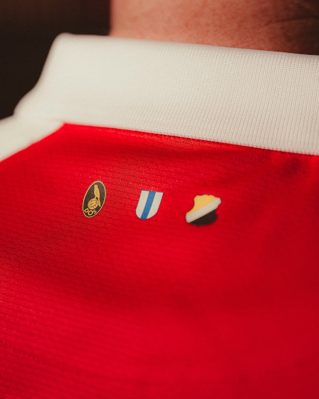 FC Utrecht lanceert retro voetbalshirt geïnspireerd door voetbalshirt jaren 80