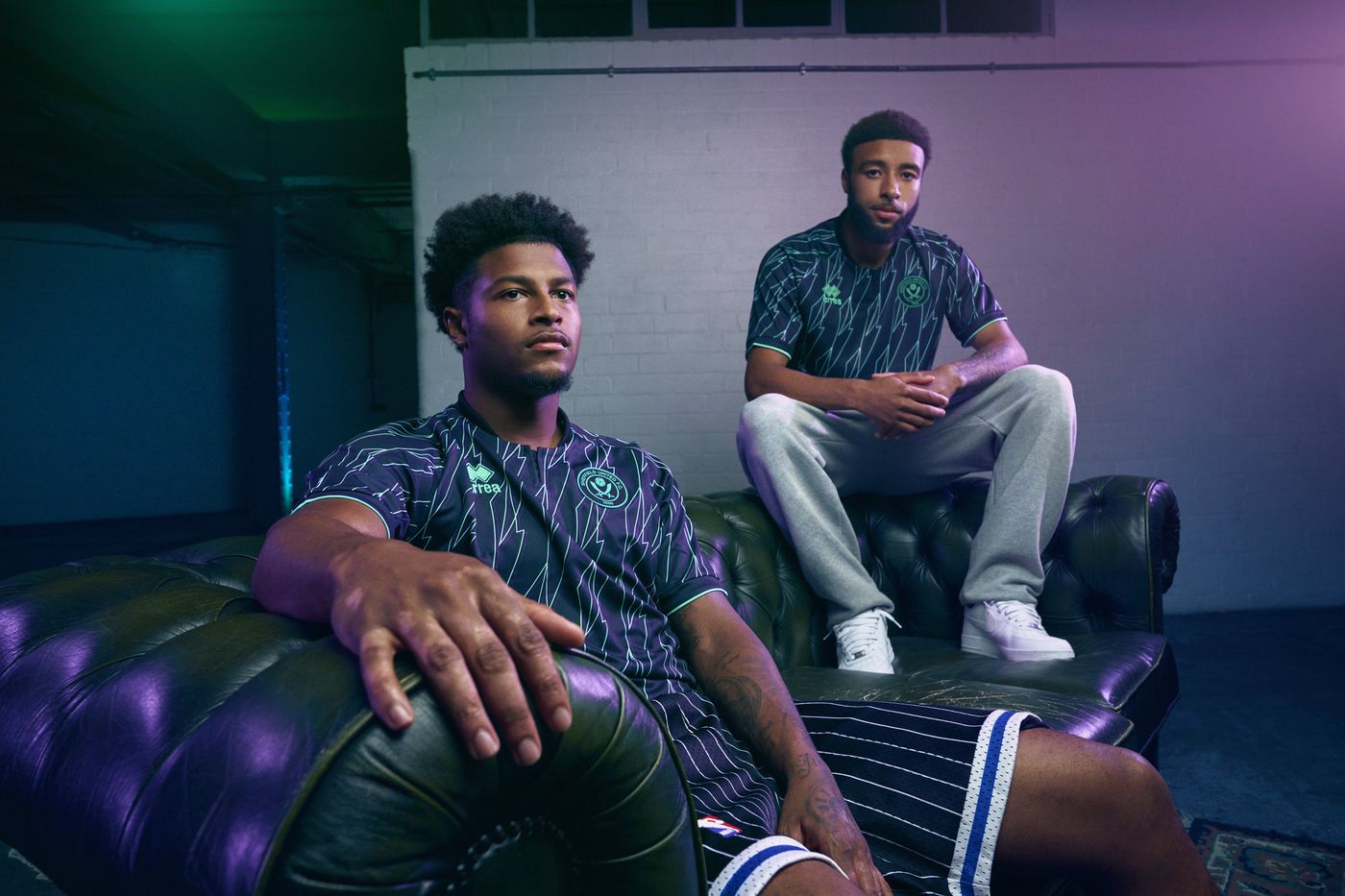 Sheffield United voetbalshirts 2024-2025: Een ode aan de jaren '90