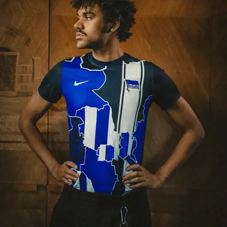Nike en Hertha BSC lanceren mash-up voetbalshirt ter ere van 26 jarig partnership