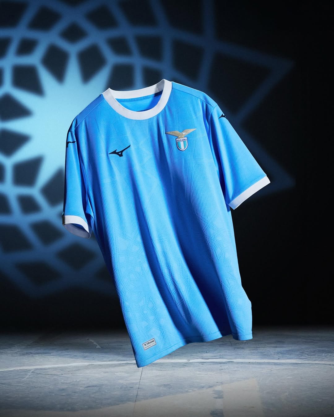SS Lazio voetbalshirts 2025-2026 bevatten all-over print!