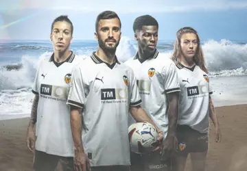 Valencia Voetbalshirts 2023 2024