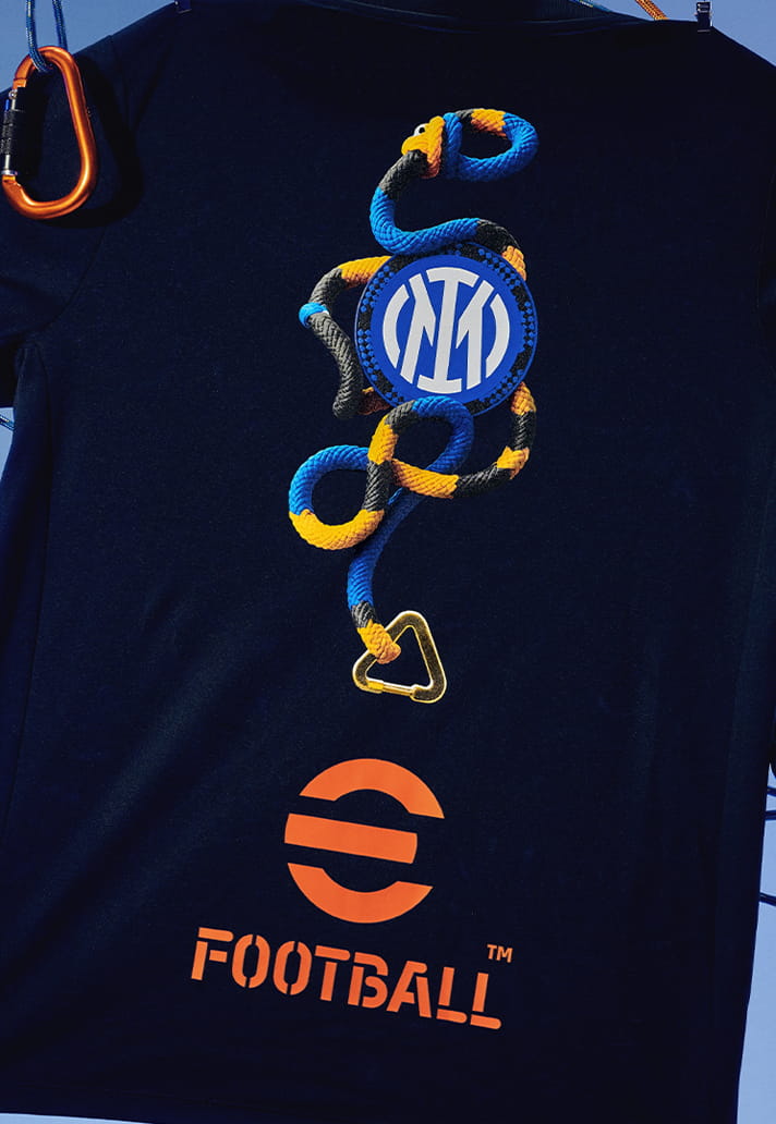 Inter Milan 4e shirt 2025-2026 geïnspireerd door outdoor invloeden Nike ACG