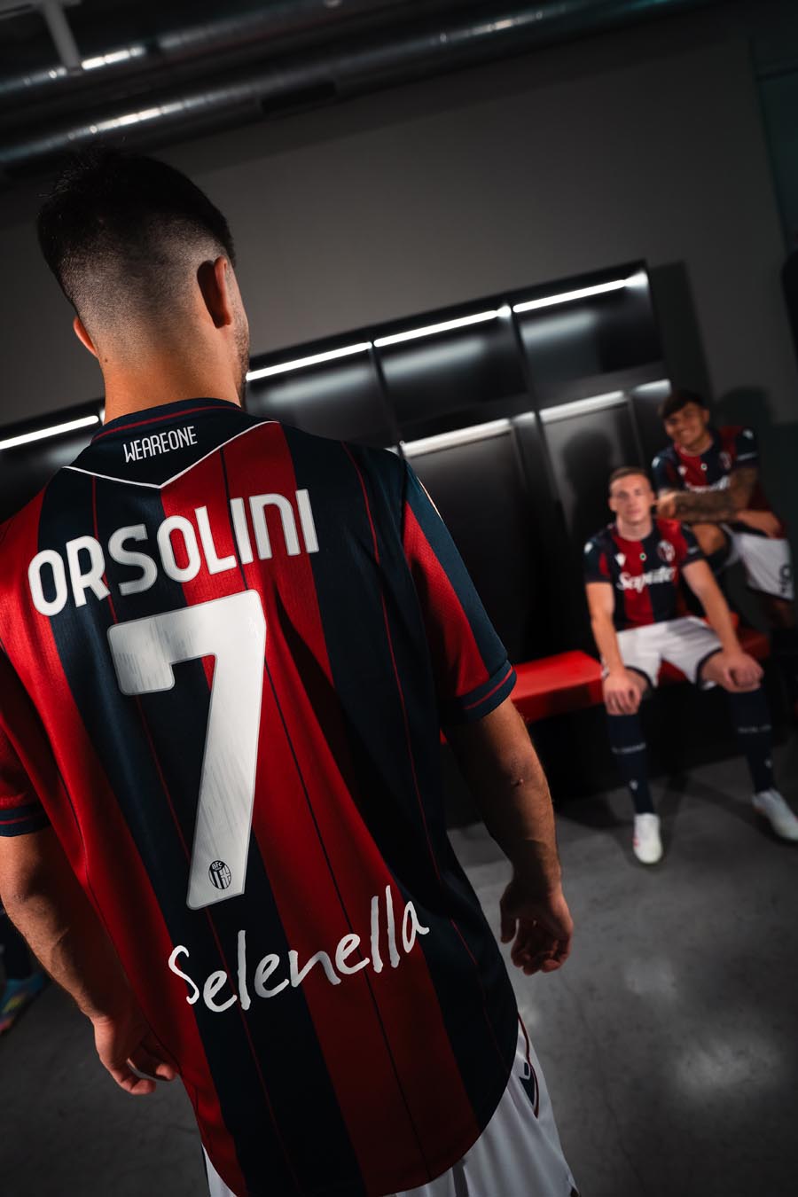 Bologna FC 1909 voetbalshirts 2025-2026 bevatten Coppa Italia badge