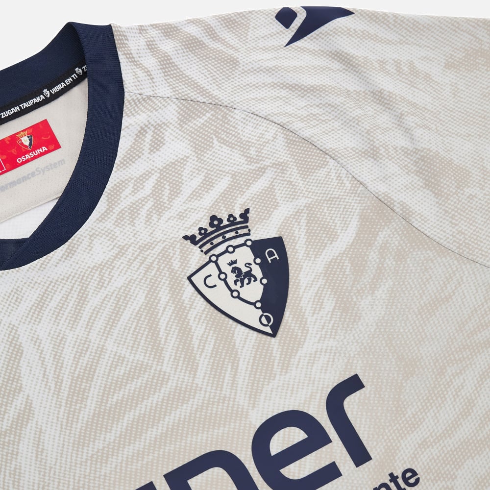 Dit zijn de CA Osasuna voetbalshirts 2024-2025 van Macron