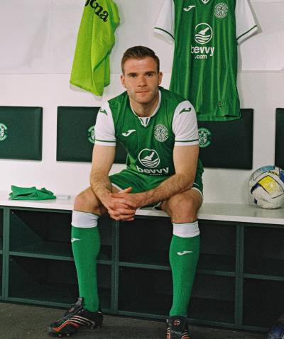 Dit zijn de Hibernian voetbalshirts 2024-2025