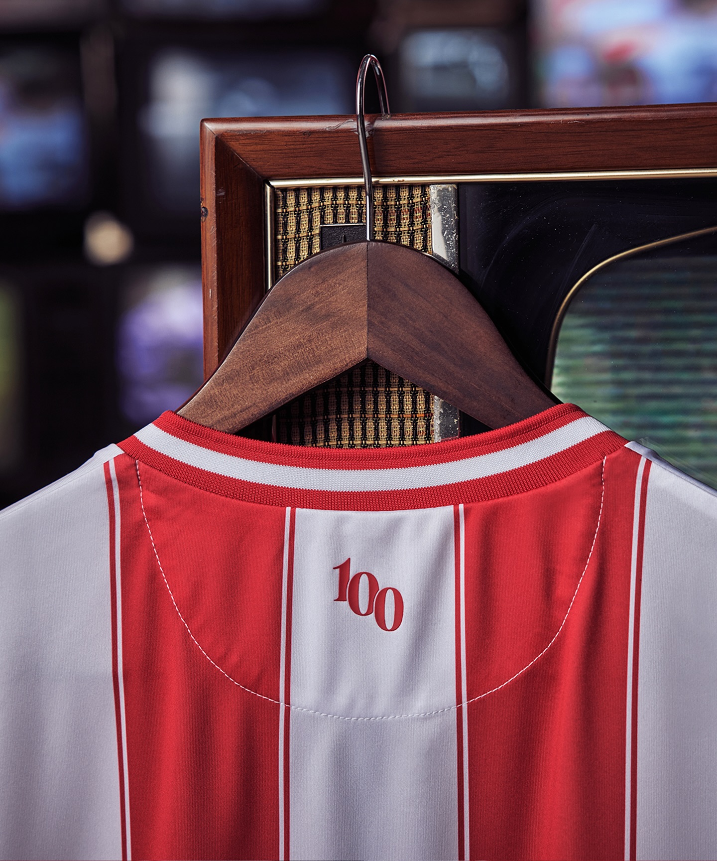 Brentford FC voetbalshirts 2025-2026 ode aan 100 jarig bestaan