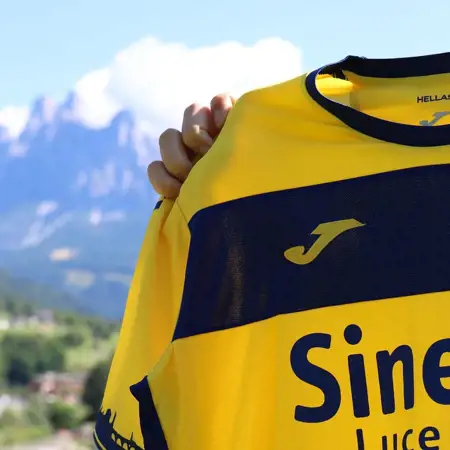 Hellas Verona Voetbalshirts 2023-2024