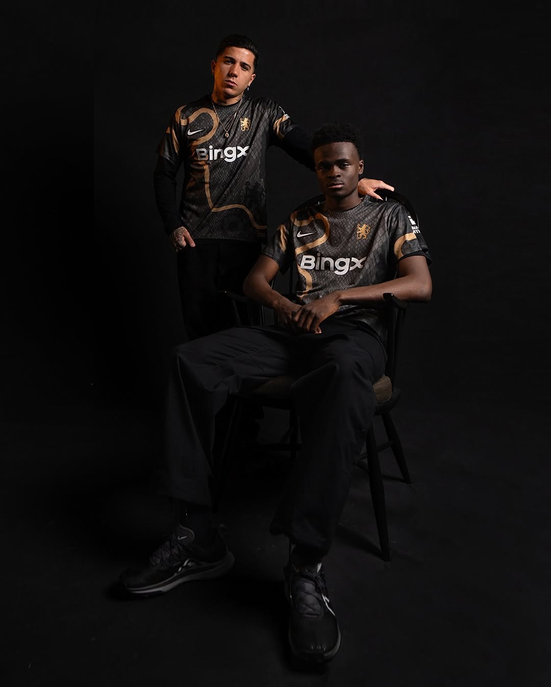 Chelsea warming-up shirt 2025 geïnspireerd door slang