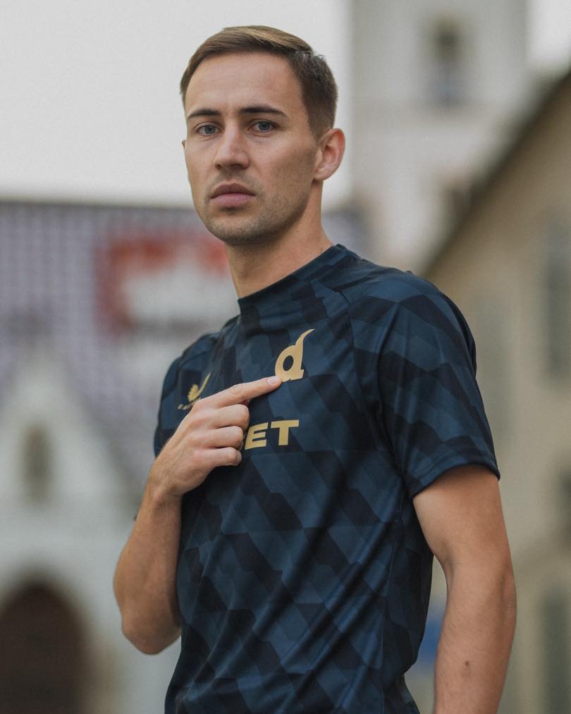Dit zijn de Dinamo Zagreb voetbalshirts 2024-2025