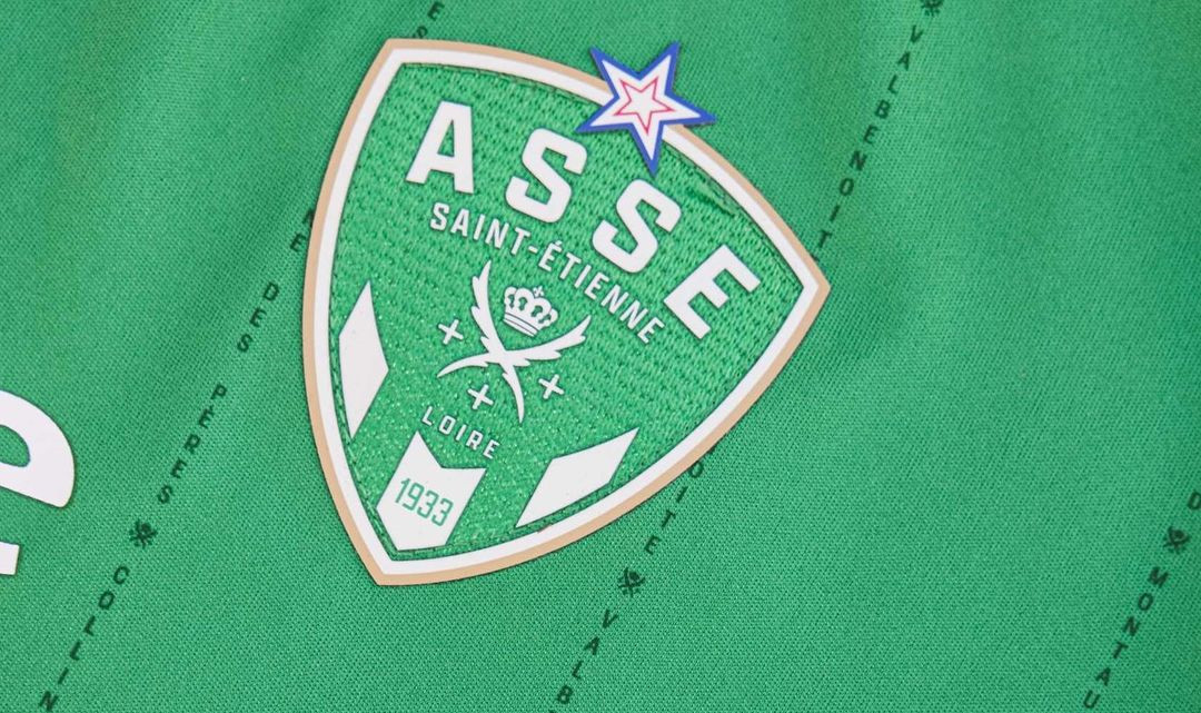 Dit zijn de AS Saint Etienne voetbalshirts 2024-2025