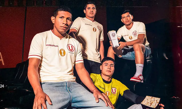 Universitario voetbalshirts 2024