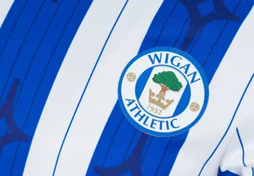 Wigan Athletic Voetbalshirts 2023 2024