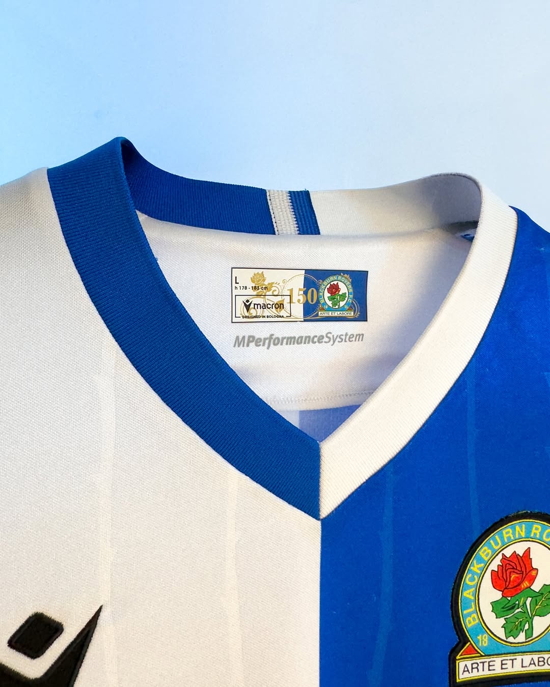 Blackburn Rovers voetbalshirts 2025-2026 in teken 150 jarig jubileum
