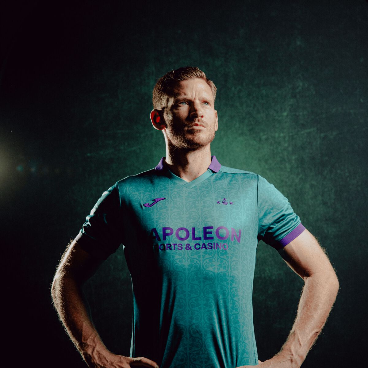 Anderlecht voetbalshirts 2024-2025 hebben Art Nouveau patroon