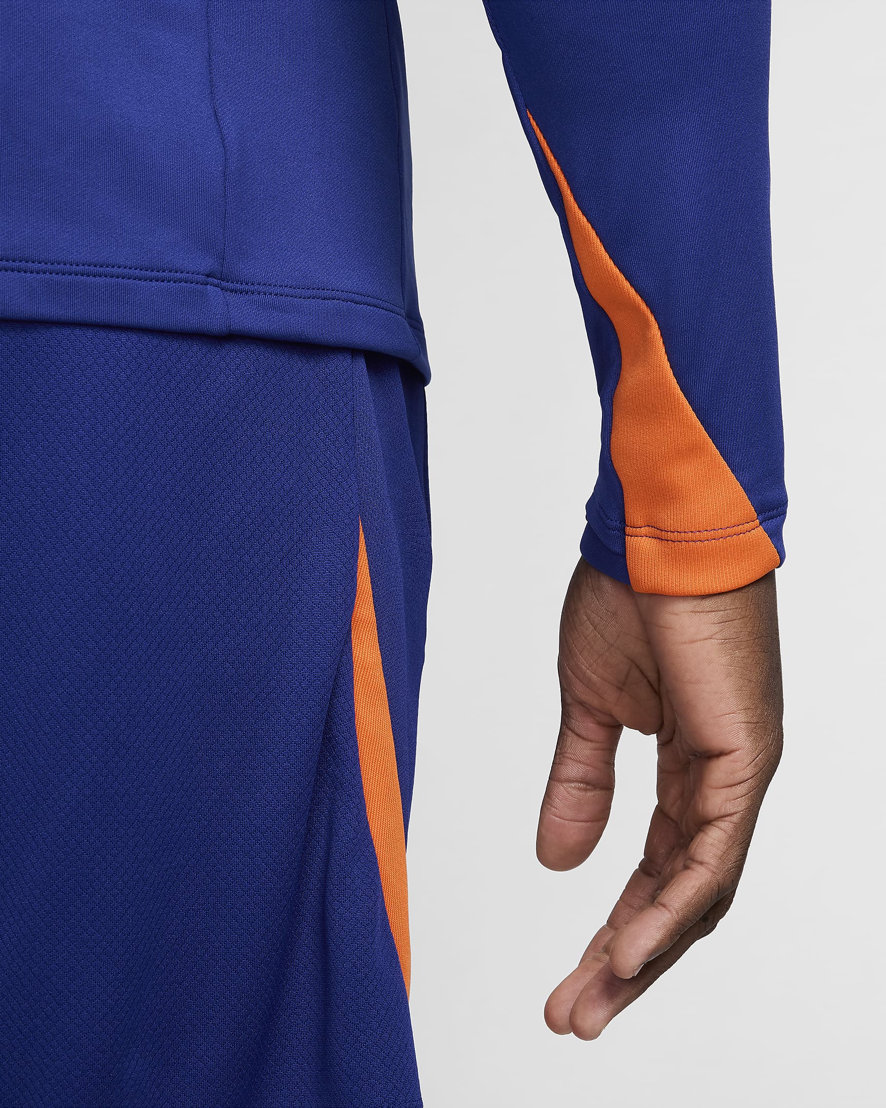 Dit is het blauwe Nederlands Elftal EK 2024 trainingspak