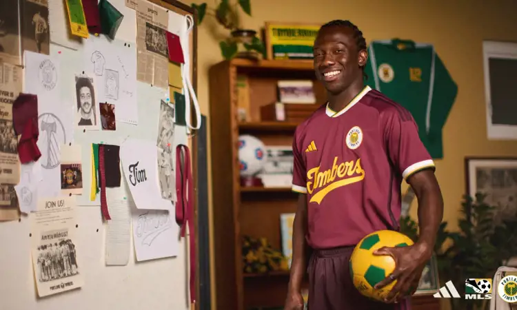 Portland Timbers 3e shirt 2024-2025 ode aan Clive Charles