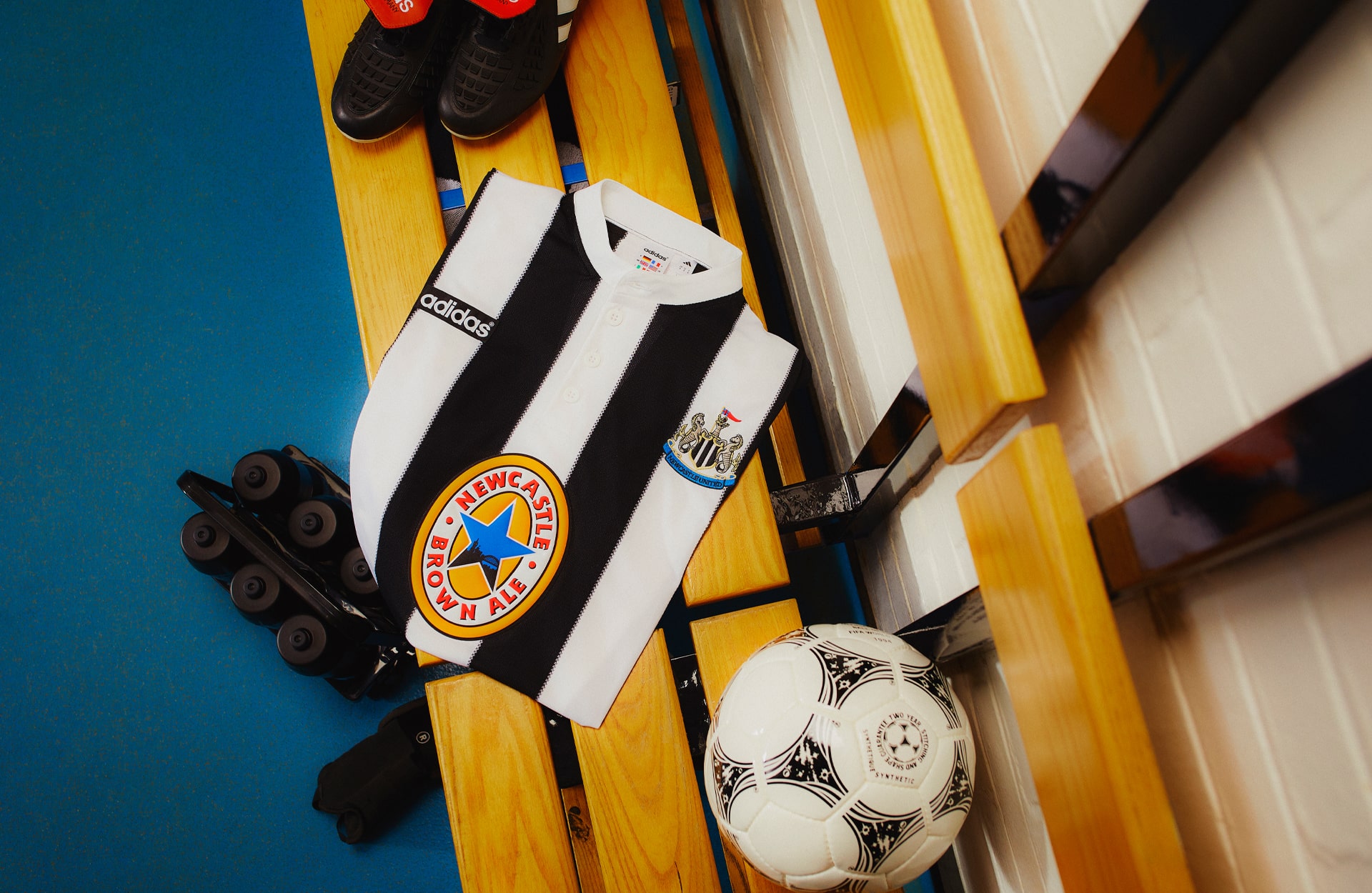 Newcastle United Retro Shirt 1995 1996