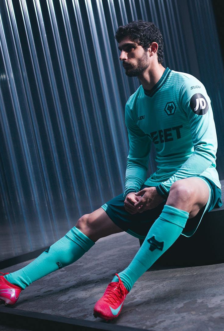 Wolverhampton Wanderers voetbalshirts 2025-2026 ode aan shirts jaren '70, wolf en Brazilië!