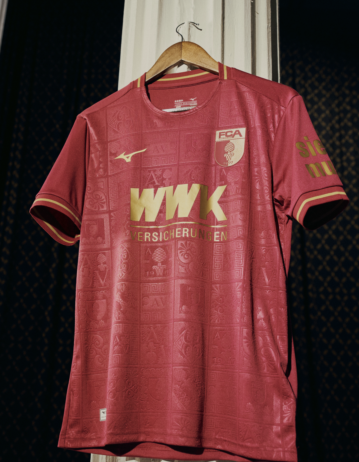 FC Augsburg voetbalshirts 2024-2025 geïnspireerd door Renaissance en Romeinen