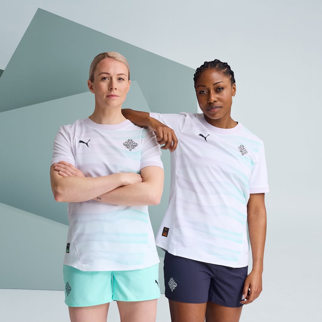 Dit zijn de Ijsland EK 2025 vrouwen voetbalshirts