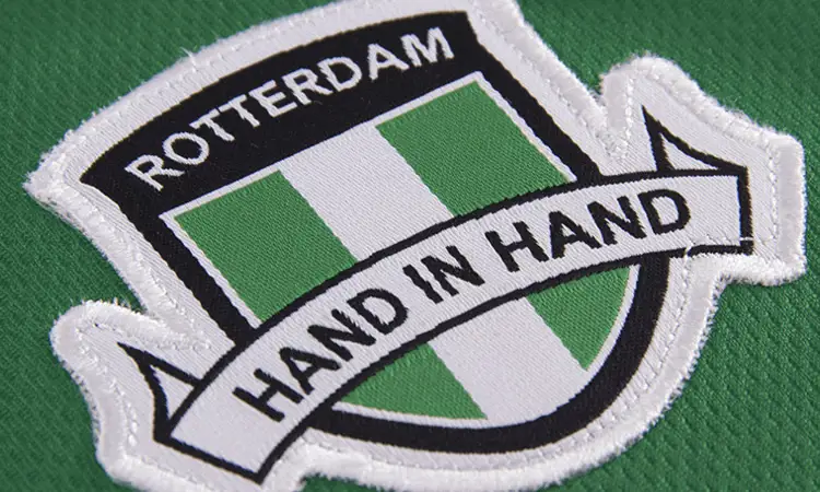 Feyenoord uitshirt 2003-2004 opnieuw gelanceerd
