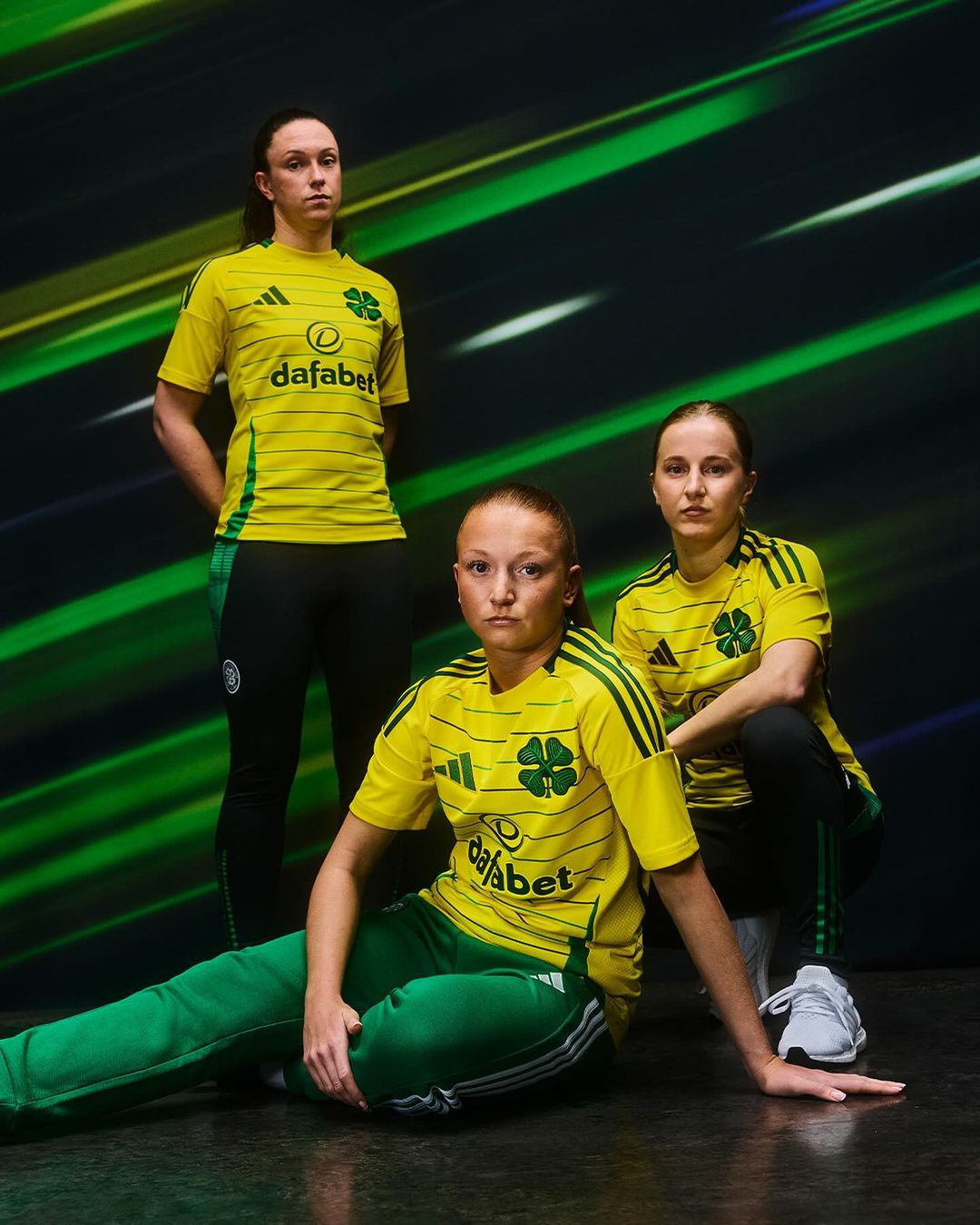 Celtic uitshirt 2024-2025 geel met groene accenten!