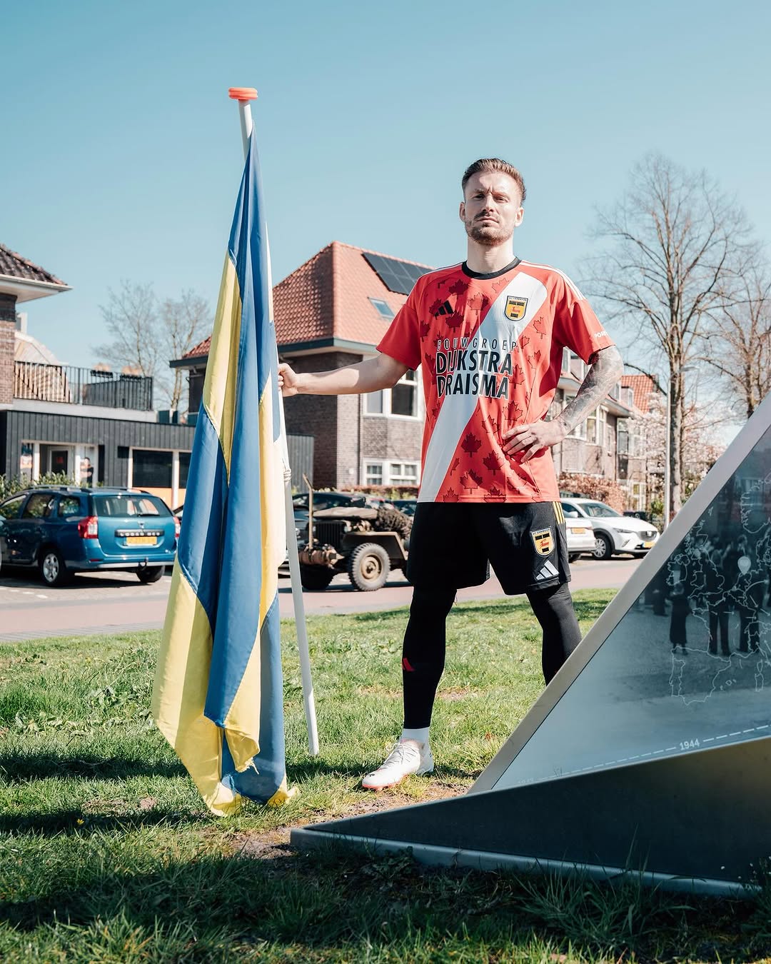 SC Cambuur lanceert voetbalshirt ter ere bevrijding stad 80 jaar geleden
