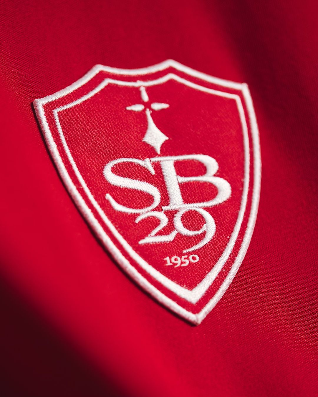Stade Brest voetbalshirts 2024-2025: Hiermee gaat deze nieuwkomer Europa bestormen
