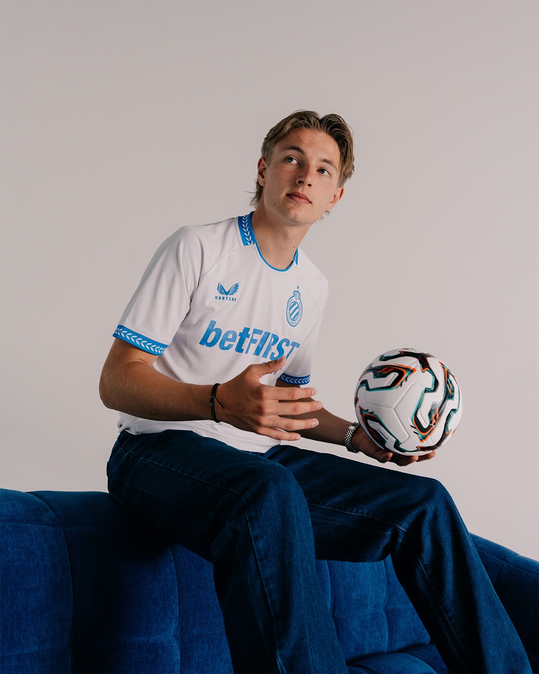 Dit zijn de Club Brugge voetbalshirts 2025-2026