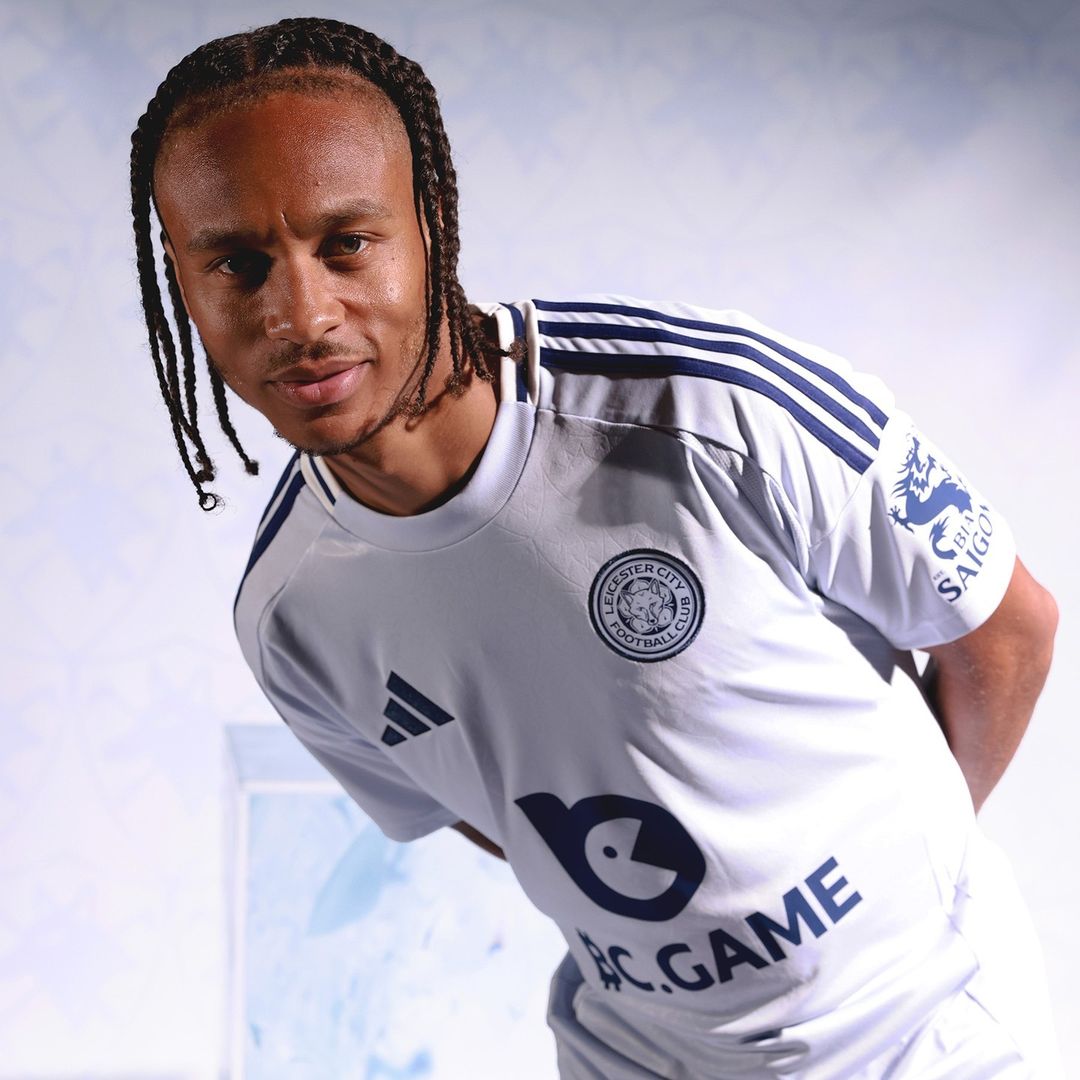 Dit zijn de Leicester City voetbalshirts 2024-2025