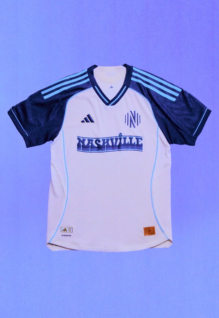 Nashville SC 3e shirt 2025-2026 heeft jaren '90 retro look!