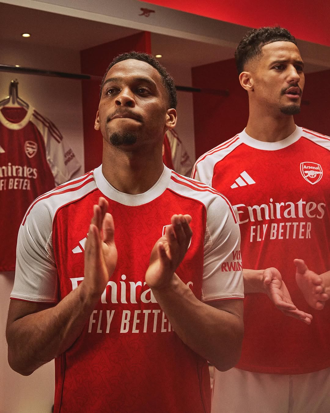 Arsenal thuisshirt 2025-2026 heeft gotische stijl! 