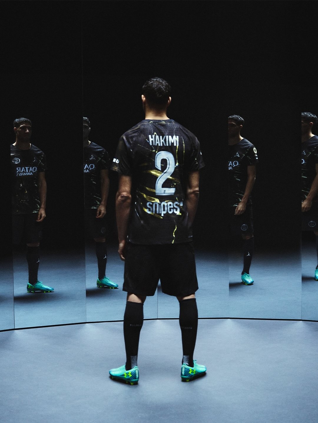 Paris Saint Germain 5e shirt 2025-2026 geinspireerd door nachtelijk Parijs