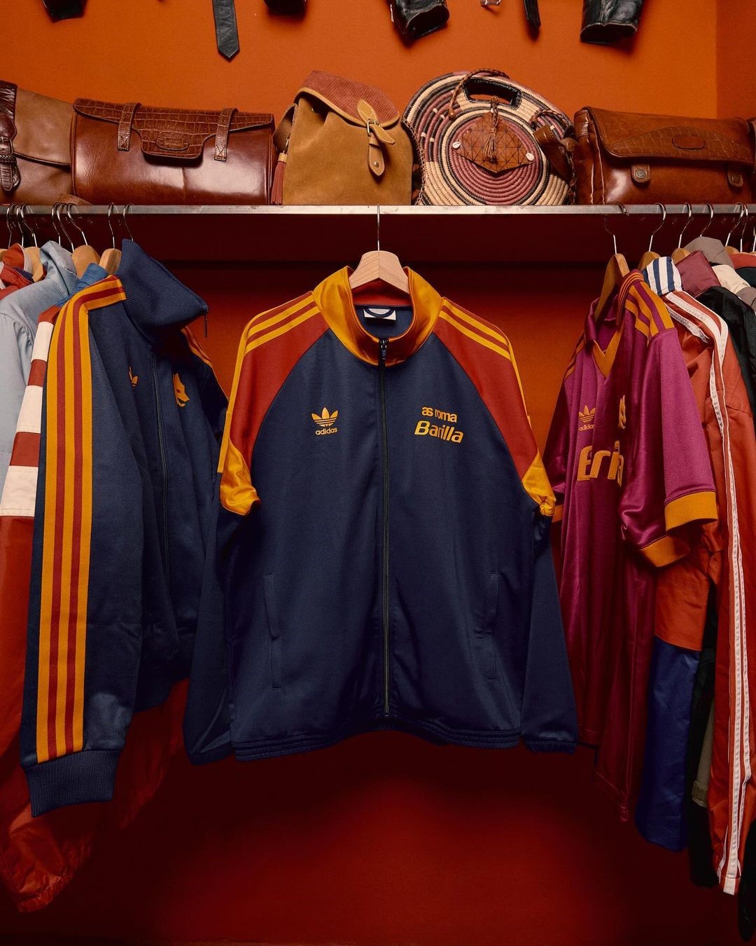 adidas lanceert remake AS Roma thuisshirt 1993
