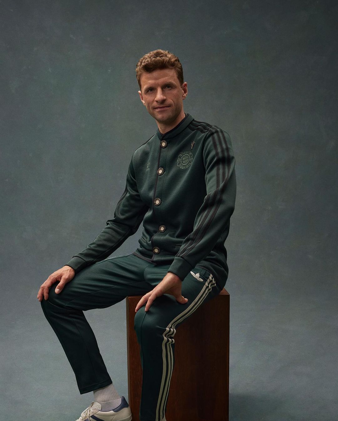 Dit is het Bayern München Oktoberfest voetbalshirt 2024