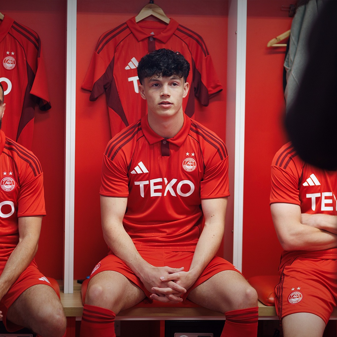 Dit zijn de Aberdeen voetbalshirts 2025-2026