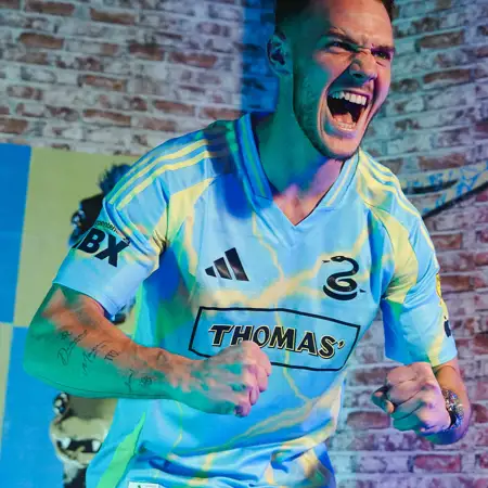 Philadelphia Union uitshirt 2025-2026 dondert en bliksemt!