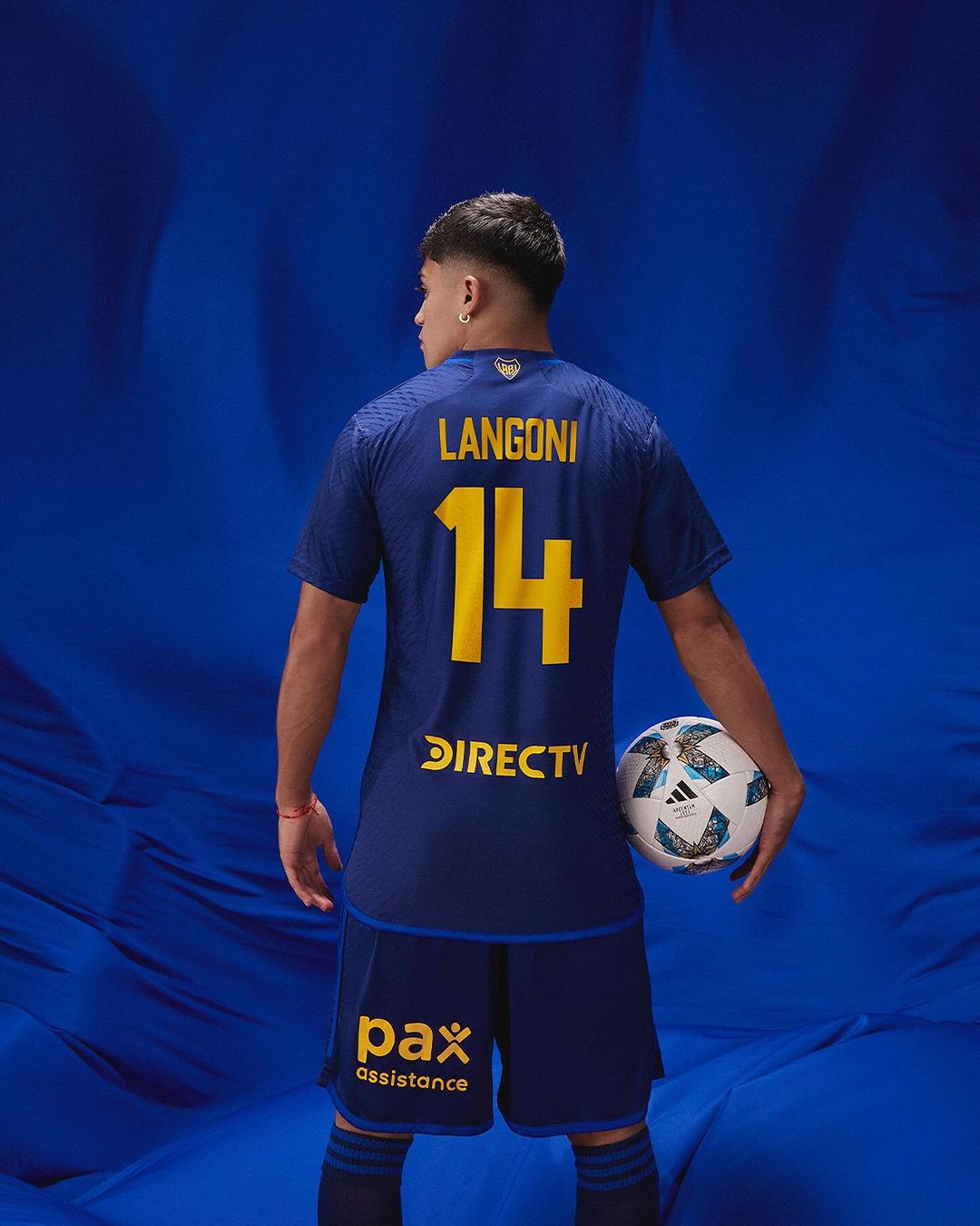 Boca Juniors 3e voetbalshirt 2024 in teken Zweedse vlag