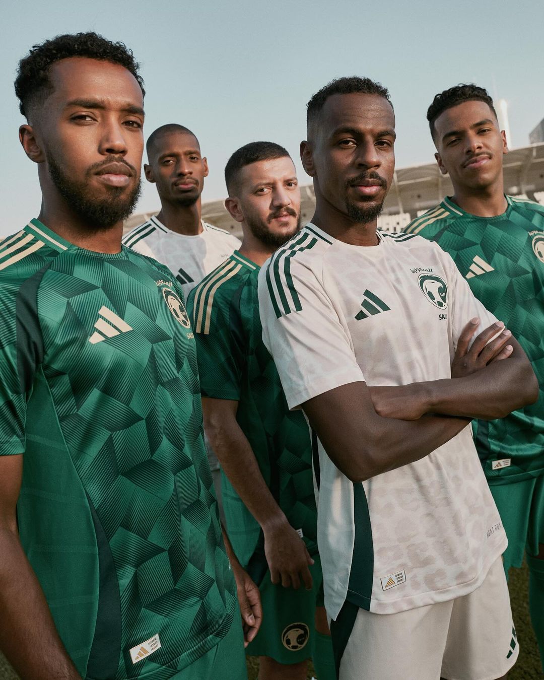 Saoedi-Arabië voetbalshirts 2024-2025 geïnspireerd door futuristisch project