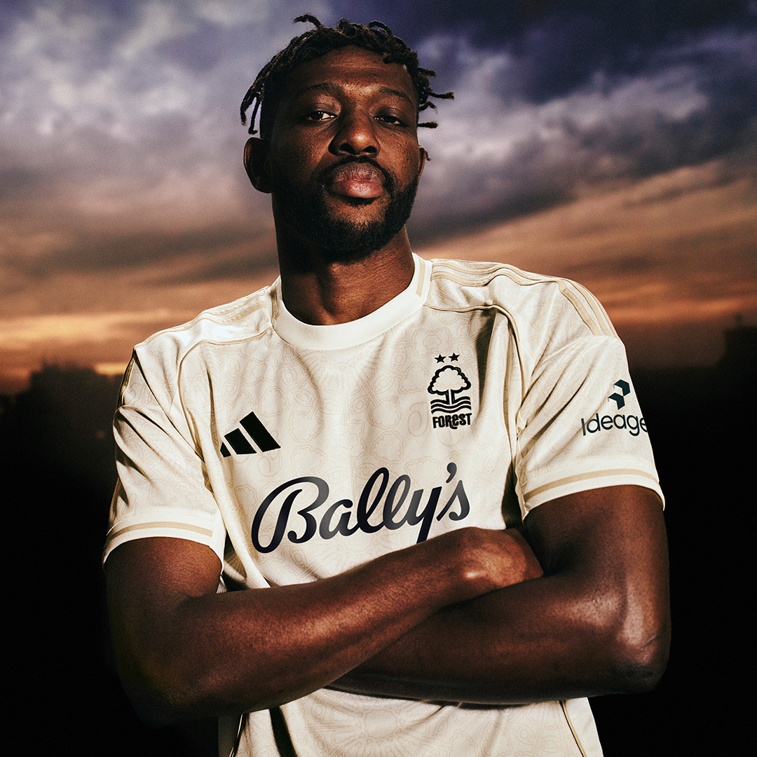 Dit zijn de Nottingham Forest voetbalshirts 2025-2026