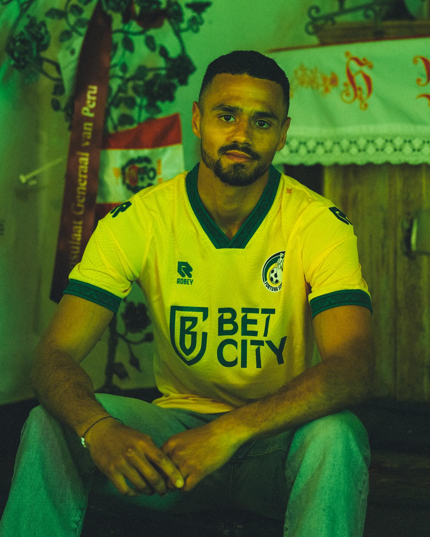 Dit zijn de Fortuna Sittard voetbalshirts 2024-2025