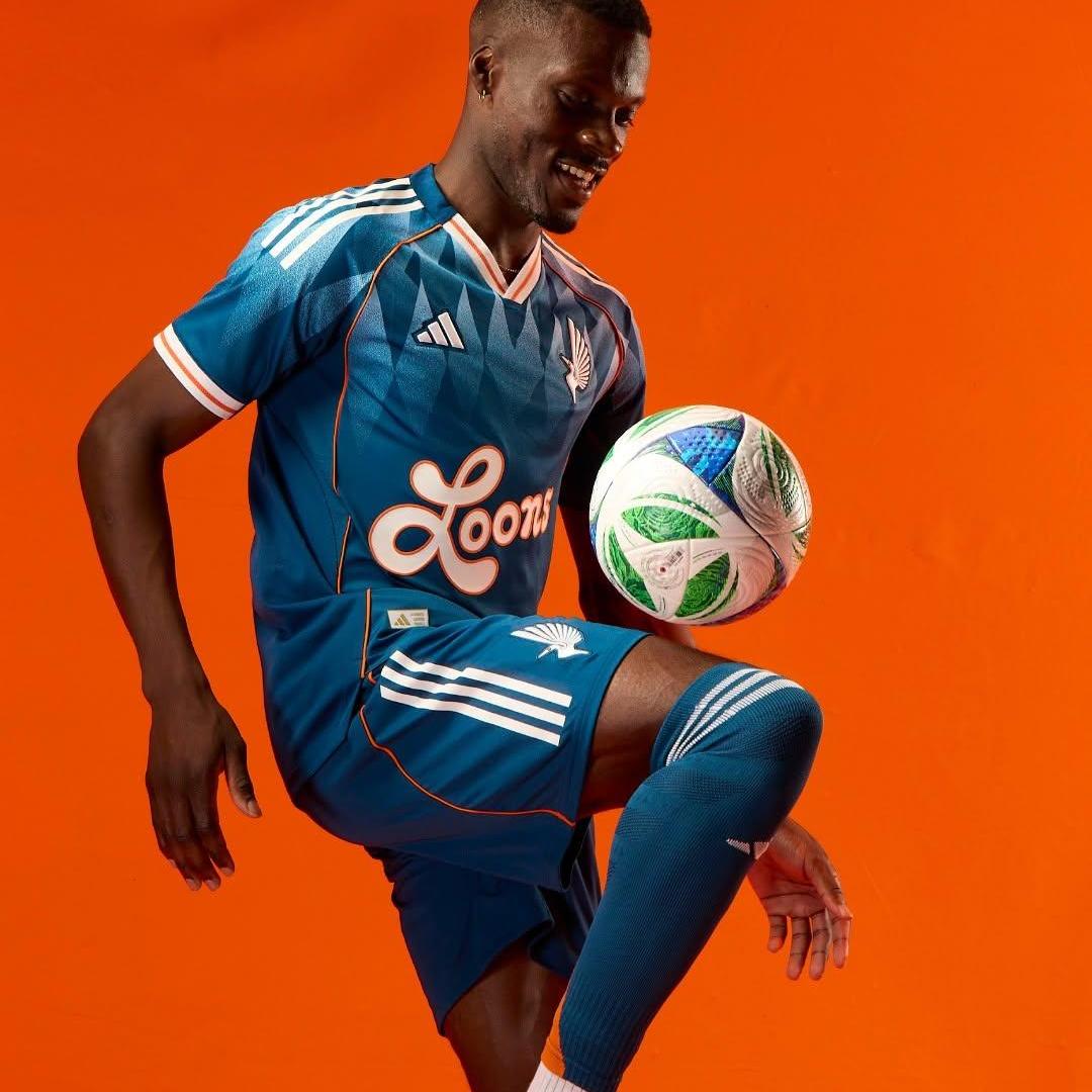 Minnesota United 3e shirt 2025-2026 geïnspireerd door de heritage van de jaren '90